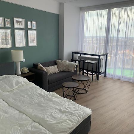 Sky Apartment Im Hotelturm เอาก์สเบิร์ก ภายนอก รูปภาพ